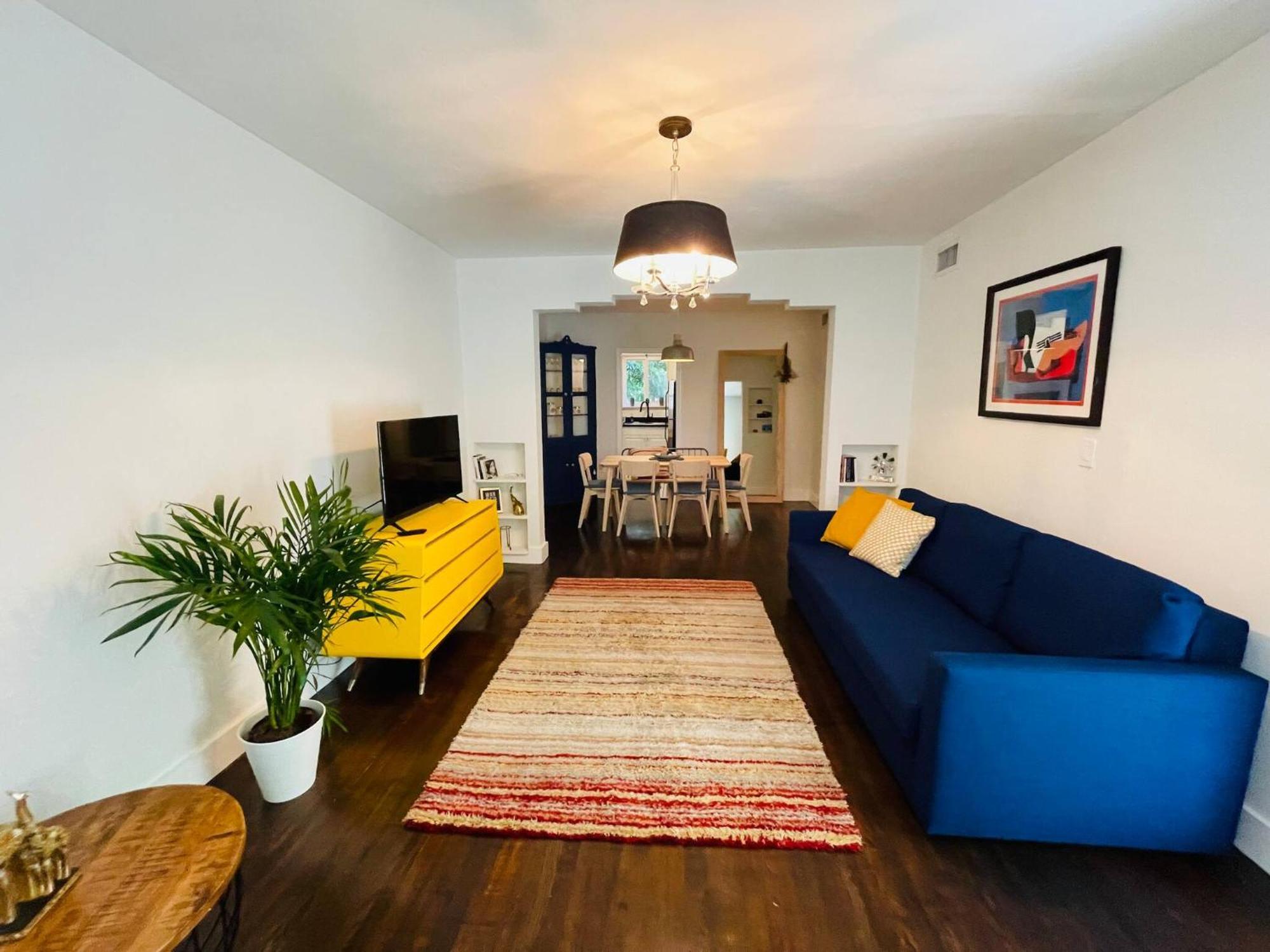 3 Bedroom With Backyard Oasis * Miami